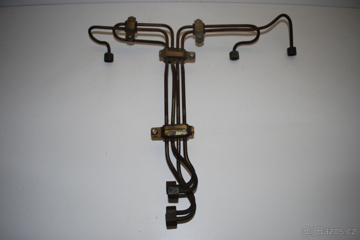 Avia - hlava motoru - 8