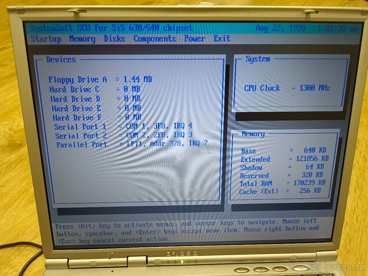 historický Notebook Computer model 2300T, Pentium III - 8