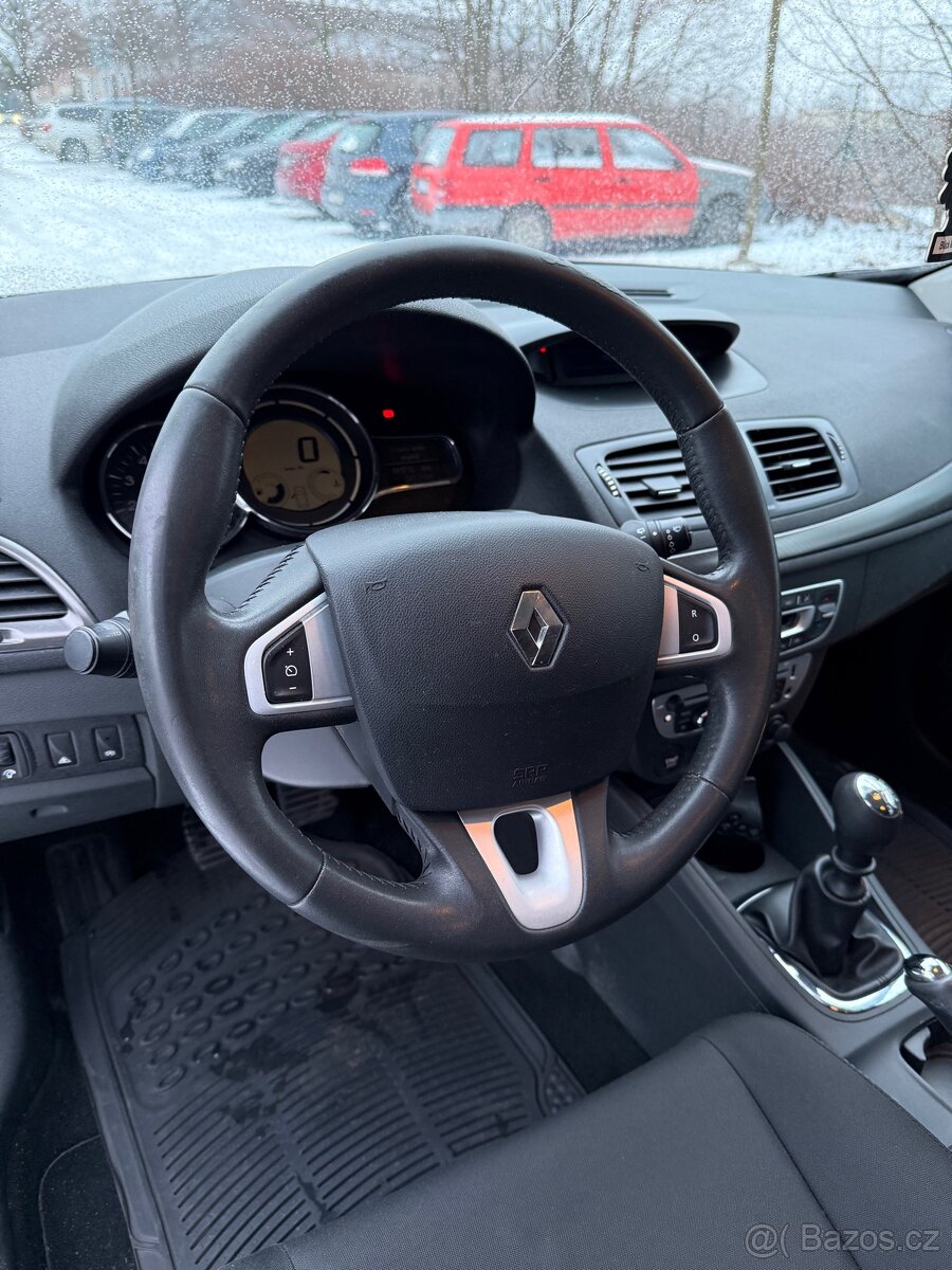 Renault Mégane 1.5 Dci keyless, servis, nová STK - 8