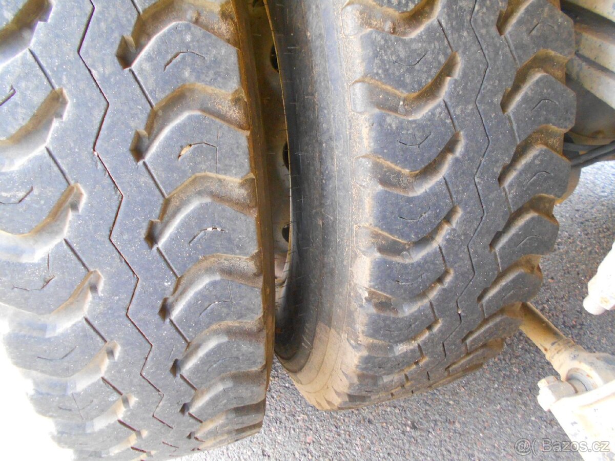 Mercedes Benz Actros 3235B 8x4 - 8