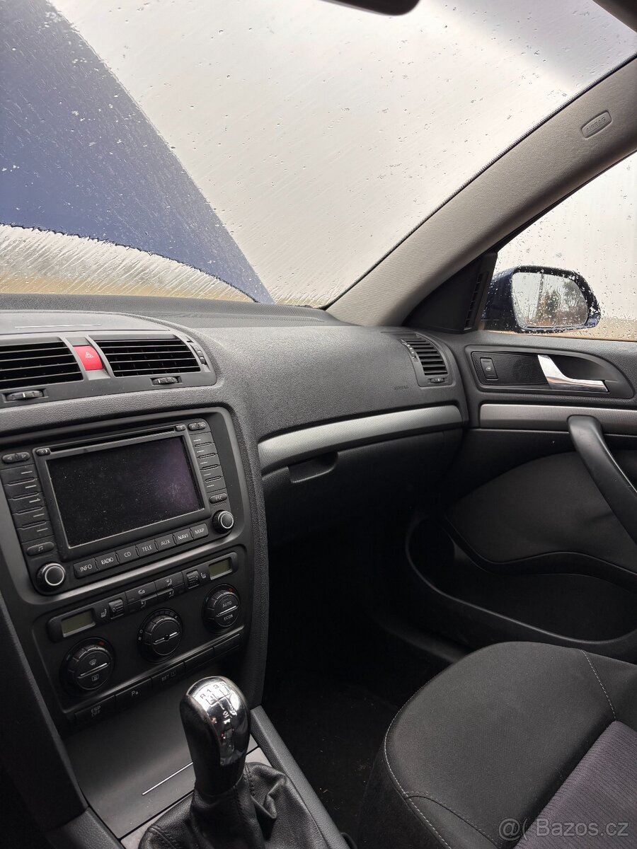 ŠKODA OCTAVIA II. 1.6 - 8