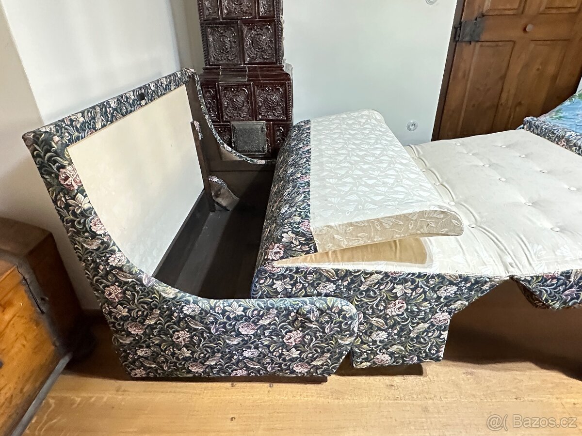 Starožitné sofa, rozkládací, nový potah. - 8