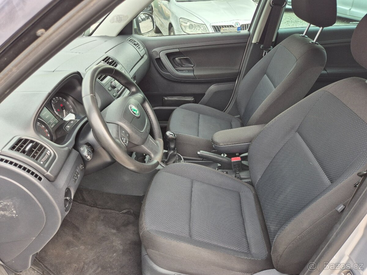 Škoda Fabia II,1.6TDi,77KW,ELEG.KLIMA,VÝHŘEV,KAMERA,ČR,2011 - 8