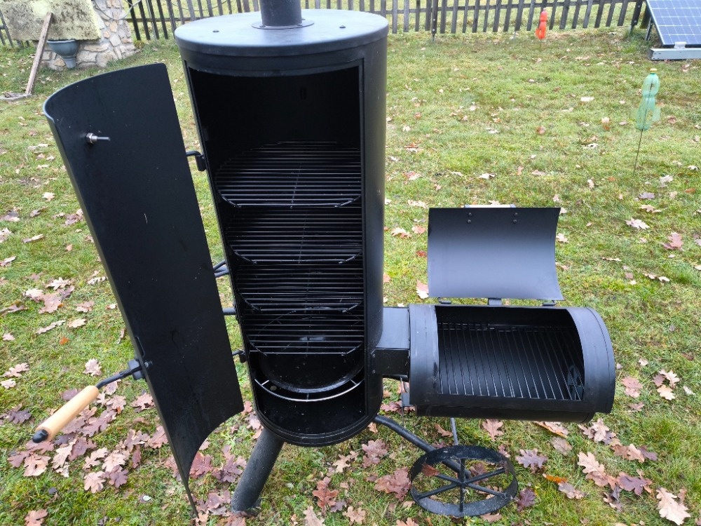 Gril s udírnou 4v1 - 8