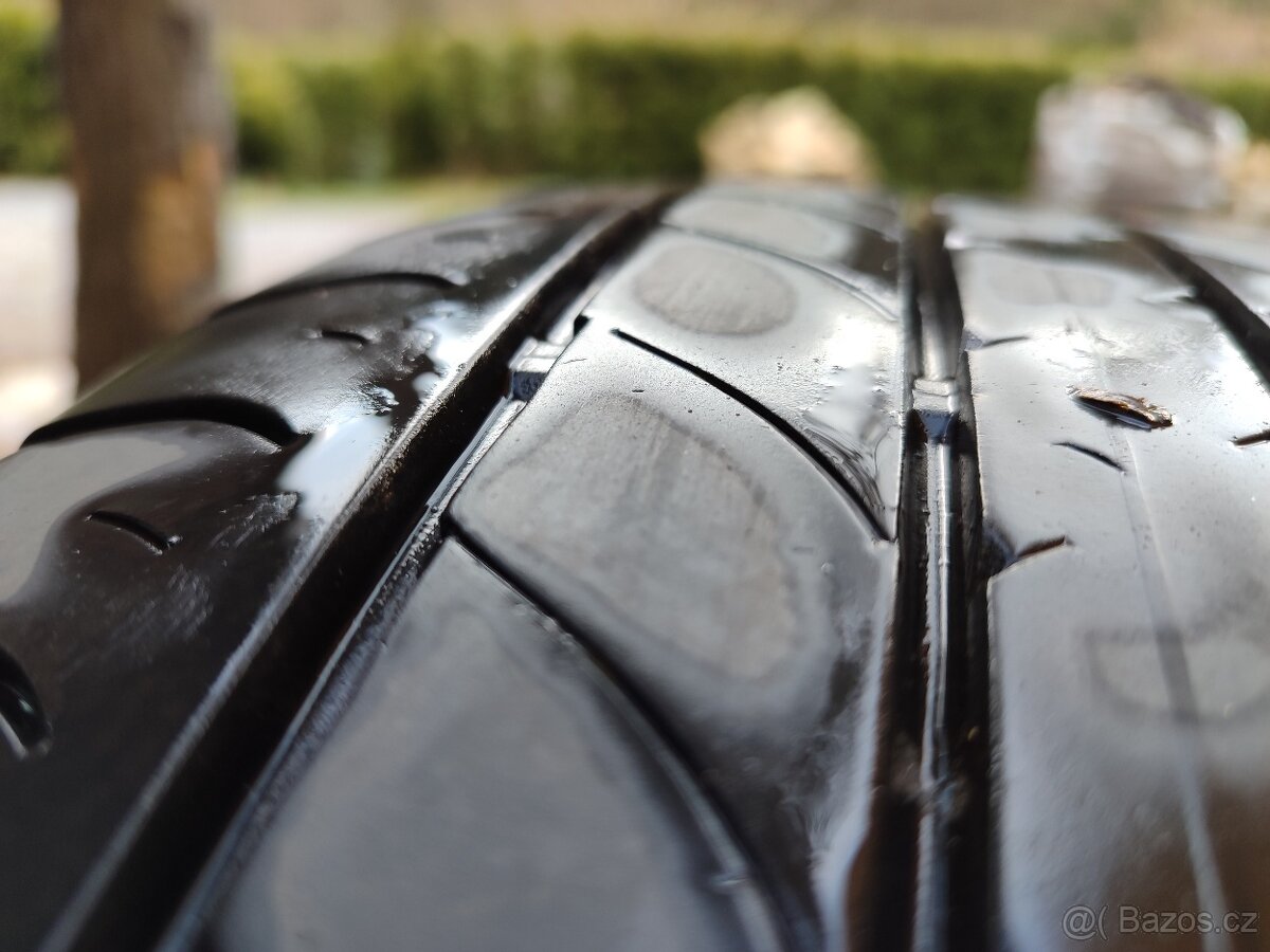 DUNLOP SP SPORTMAX 050 235/55 R20 - 8