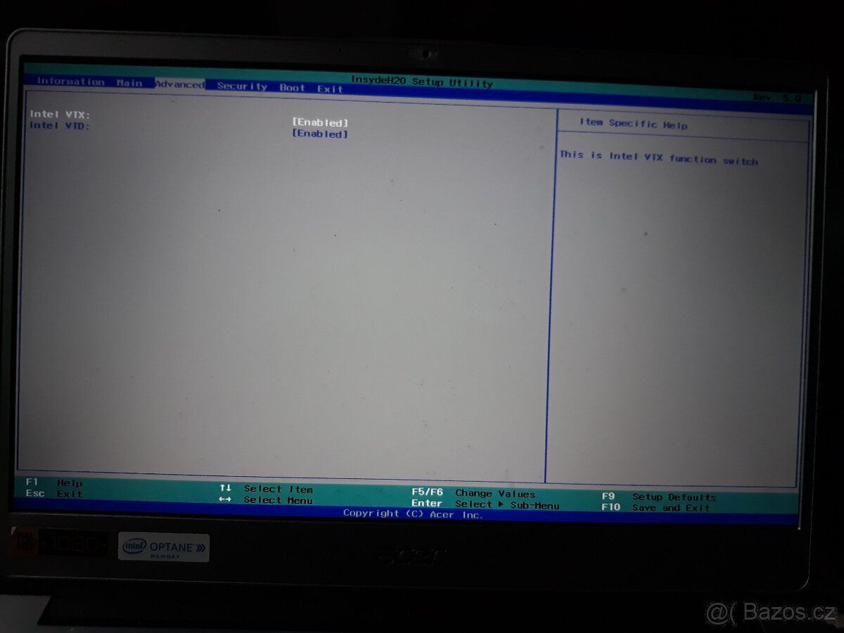 Funknční notebook Acer - 8