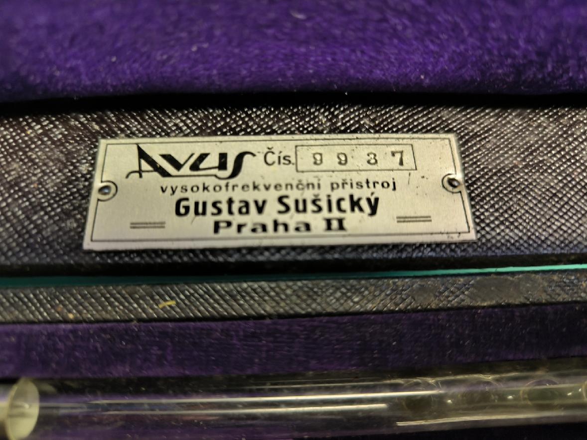 Prvorepublikový přístroj elektroléčba - 8