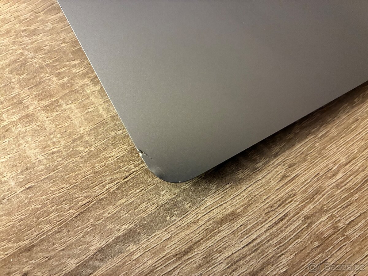 Macbook Air M1 2020 256gb vesmírně šedý - 8