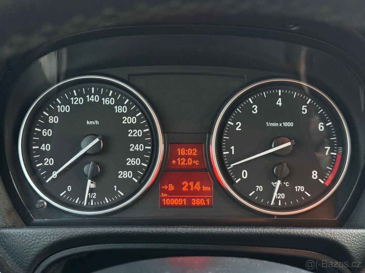 BMW E92 335i Manuál - 8