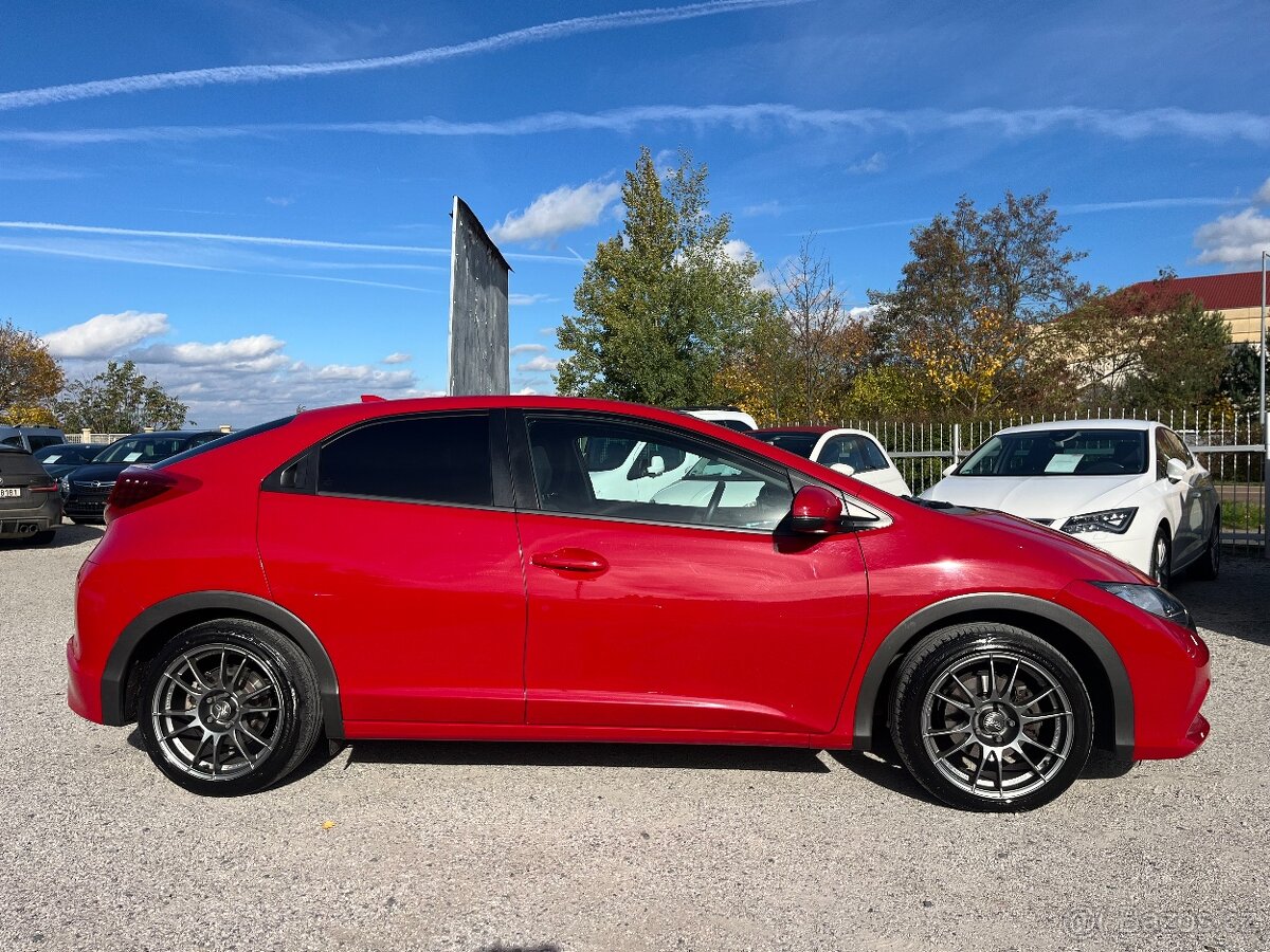 Honda Civic 1.8i V-tec 104kw, 1. majitel - 8