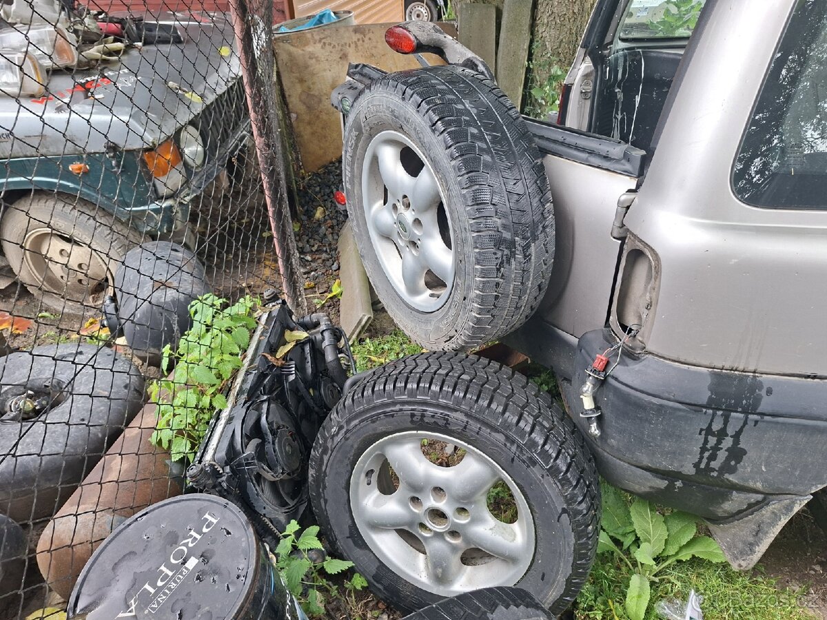 Land Rover Freelander na dily - 8