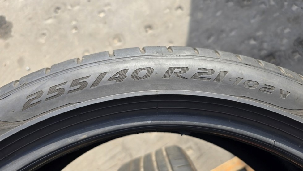 Letní pneu 255/40/21 Pirelli - 8