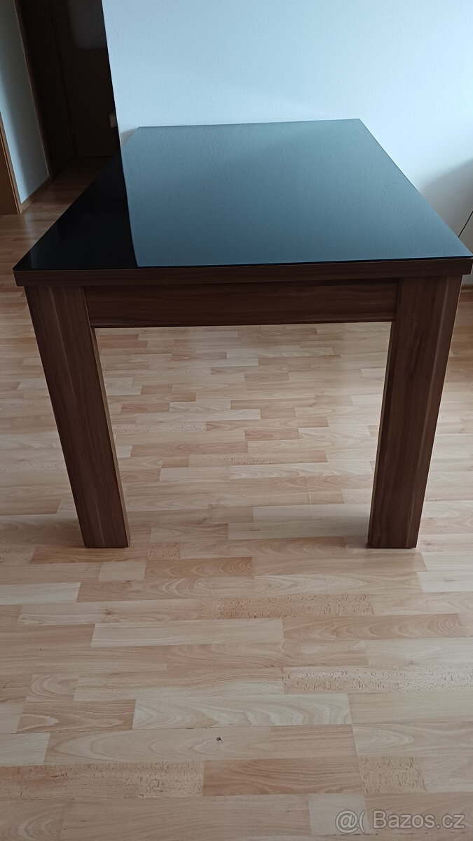 Obývací stěna + jídelní a konferenční stolek - 8