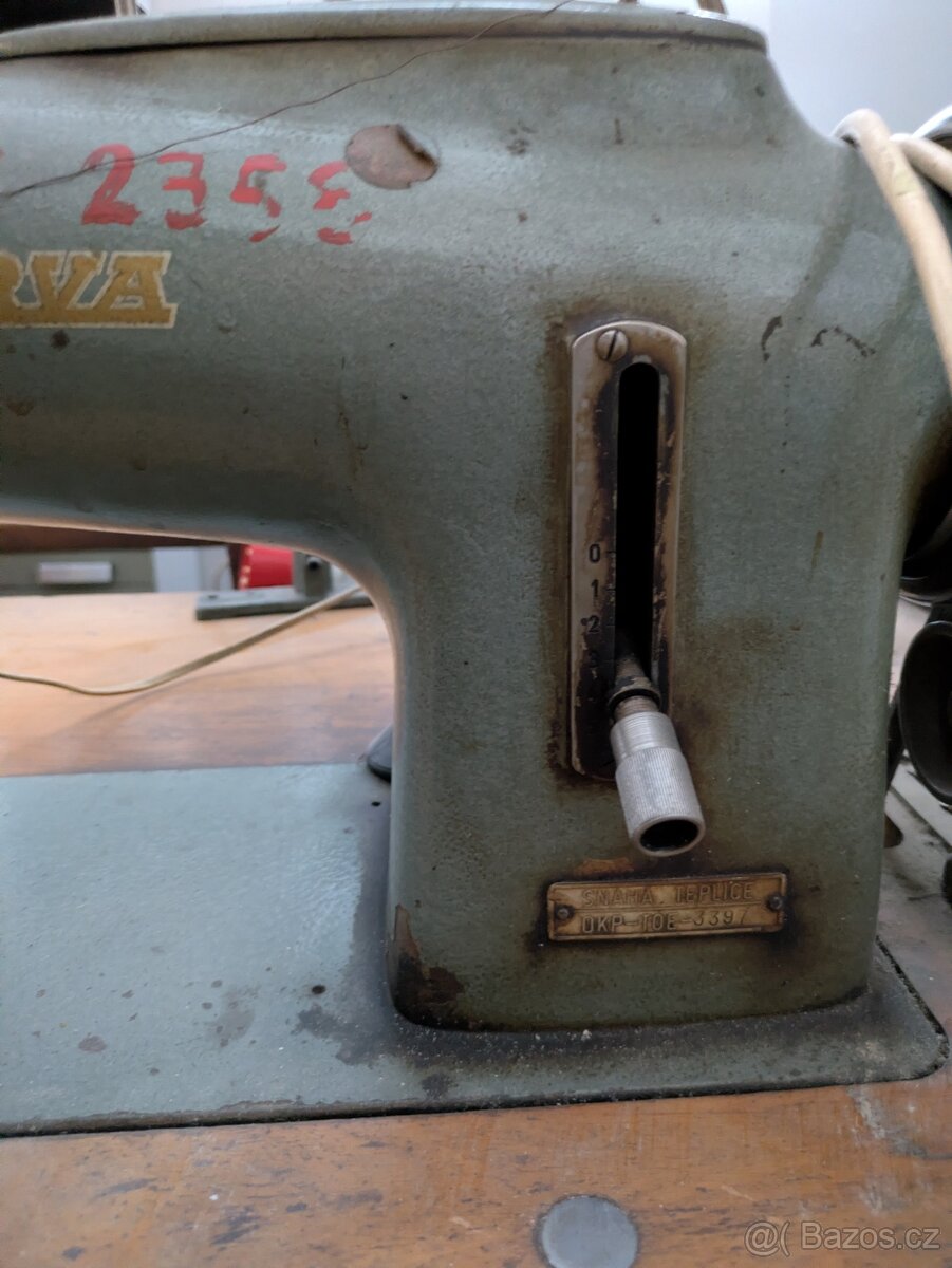 Průmyslové ramenné šicí stroje - 8