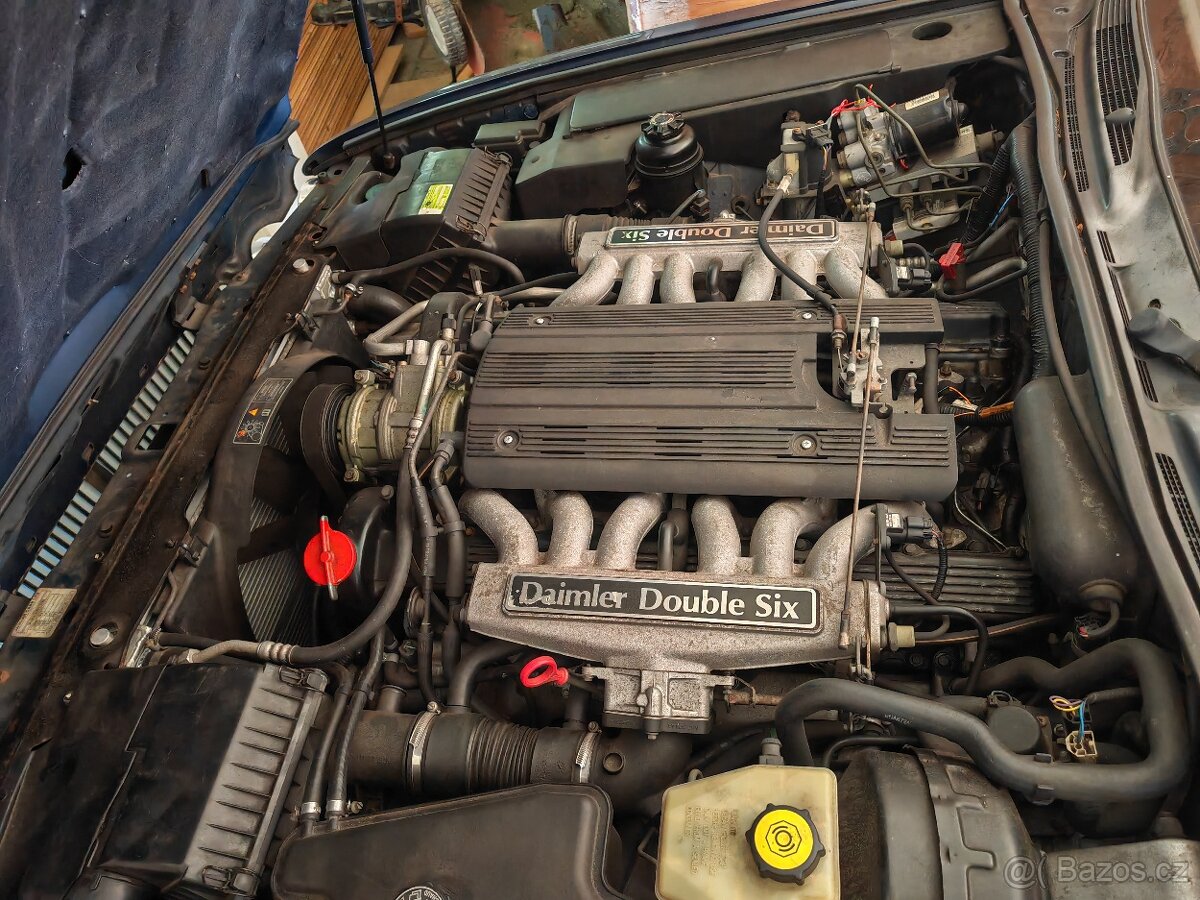 Jaguar Daimler Double Six - XJ12 - 8