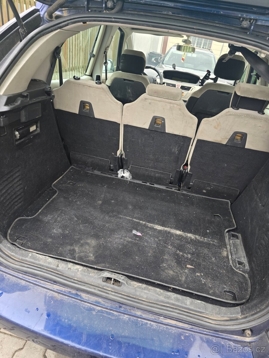 Citroen C4 picasso - 8