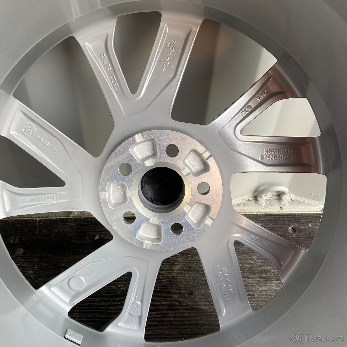 VEGA R18 letní pneu 205/40/18 - 8
