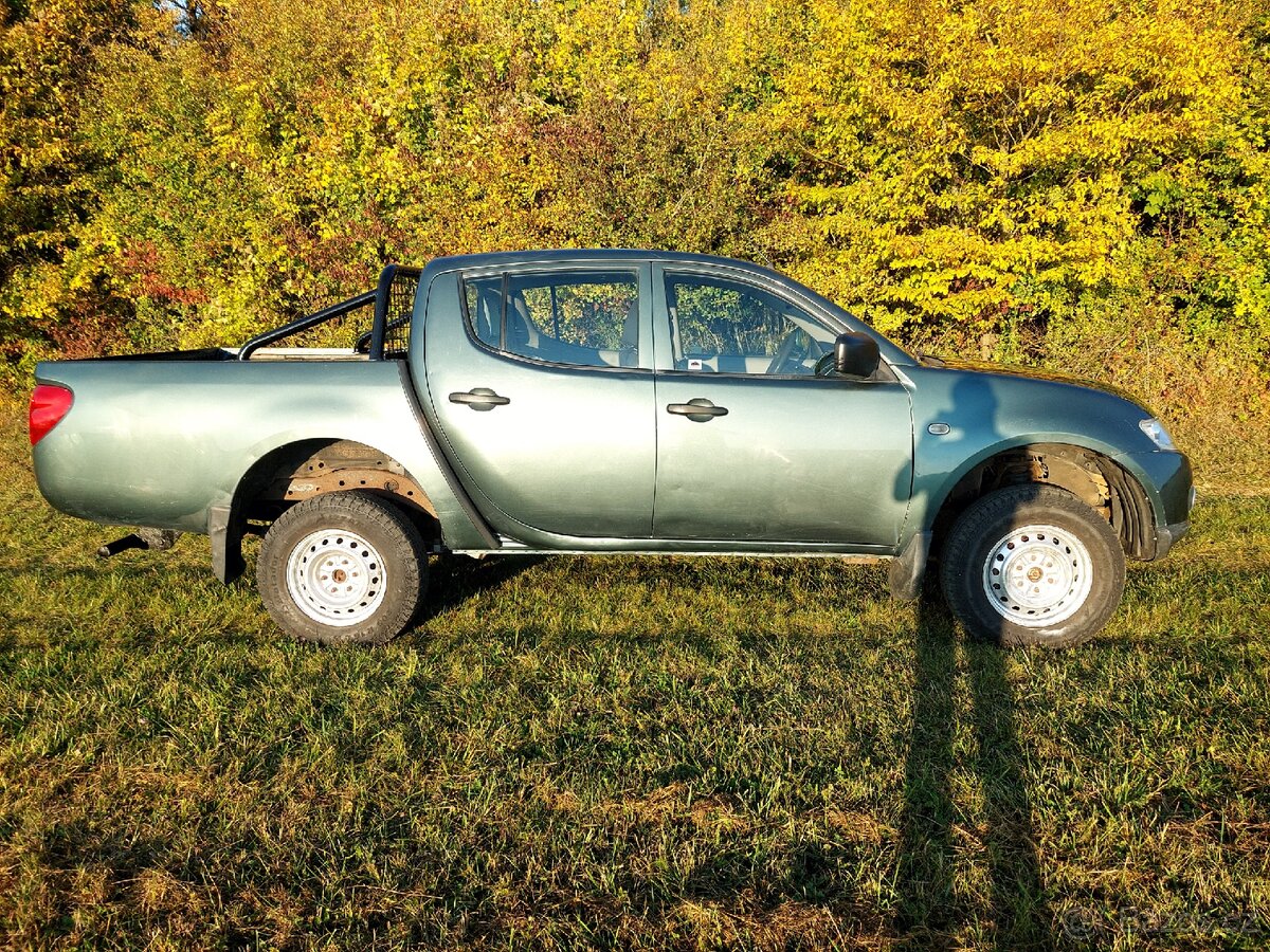 Mitsubishi L200 pick up - 8
