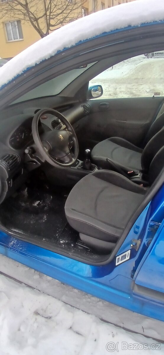 Peugeot 206 - 8