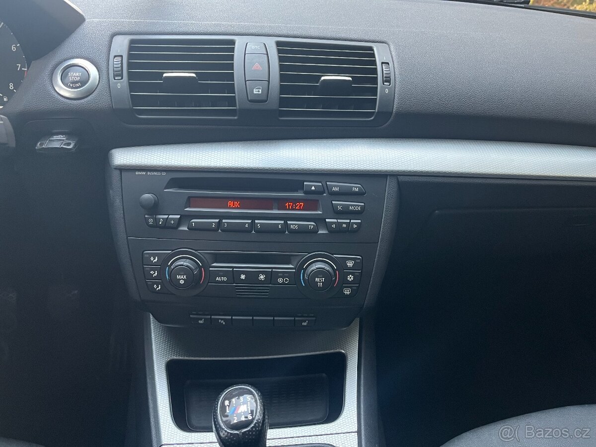 BMW 130i e87 195kW manuál; originální M-Paket - 8