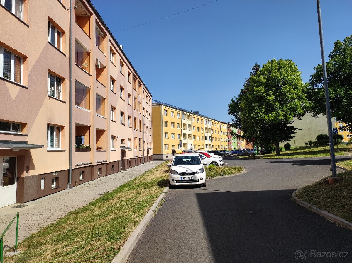 Pronájem bytu Nová Role 1+1 - 8