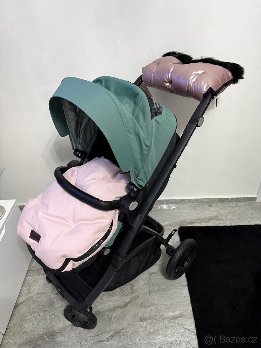 Sportovní kočárek Easy Go carrycot Smart Fold - 8