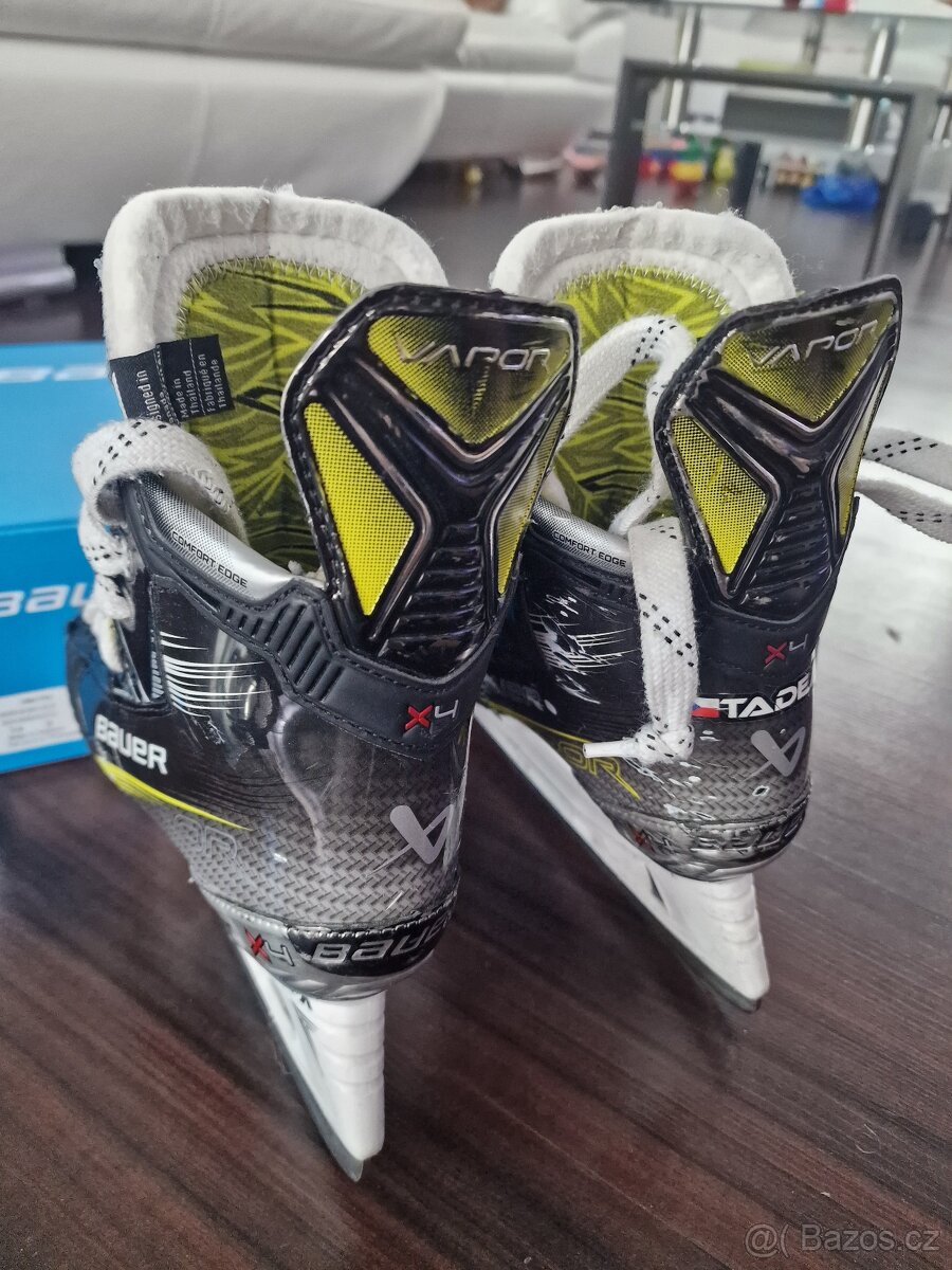 Brusle Bauer Vapor X4 JR, vel. 2 - 8