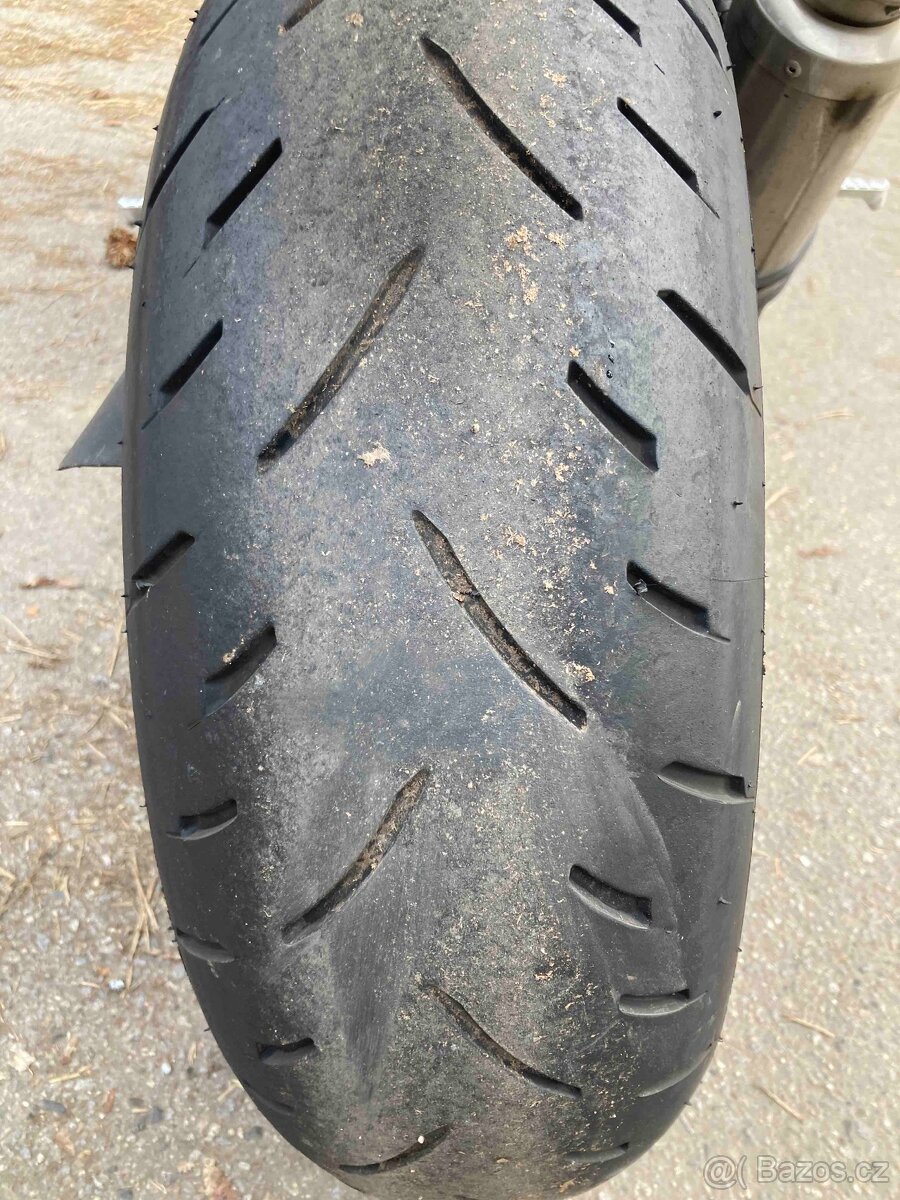 Triumph Speed Triple 1050 - 8