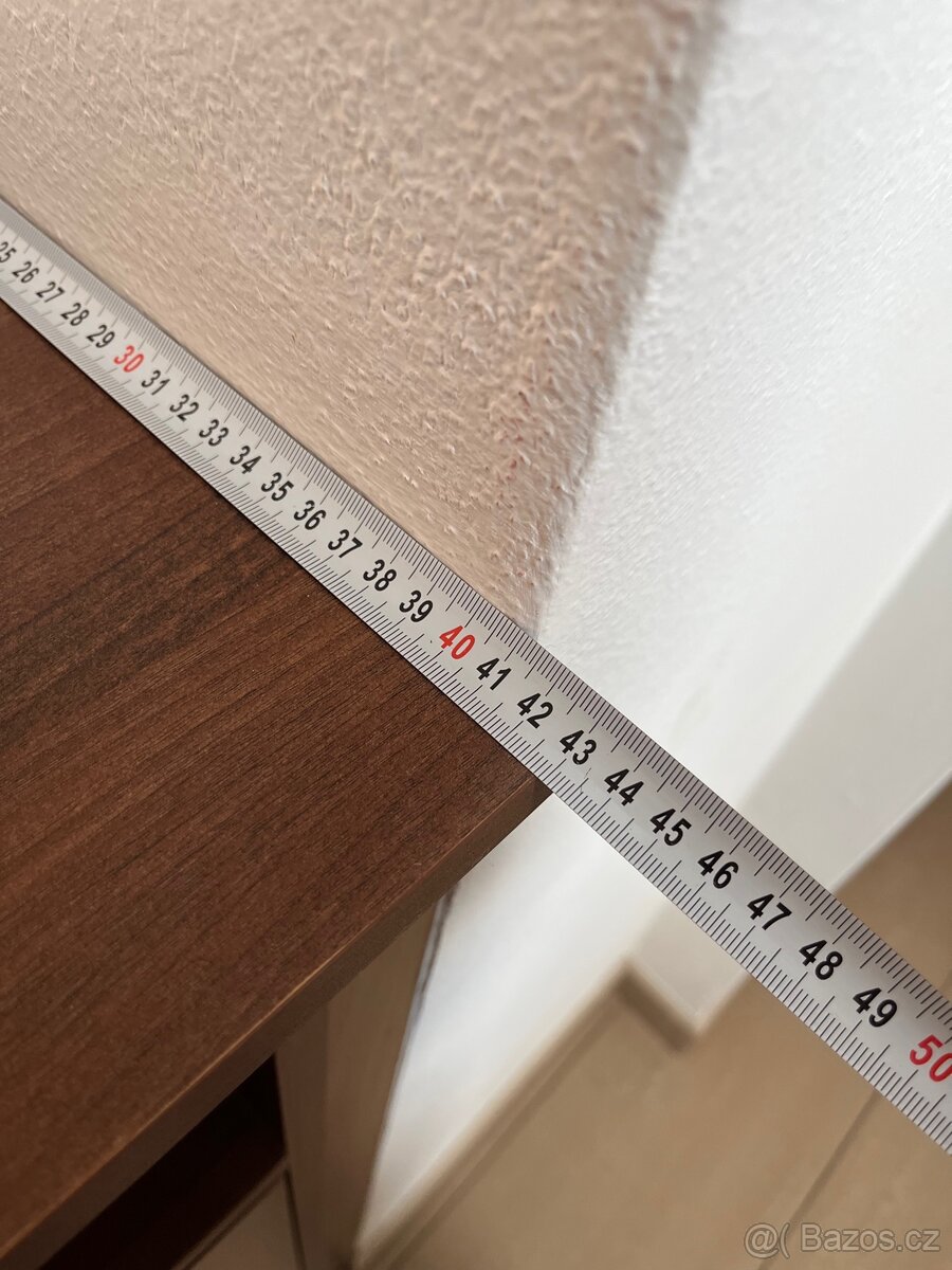 Vestavná skříň / úložná stěna - 8