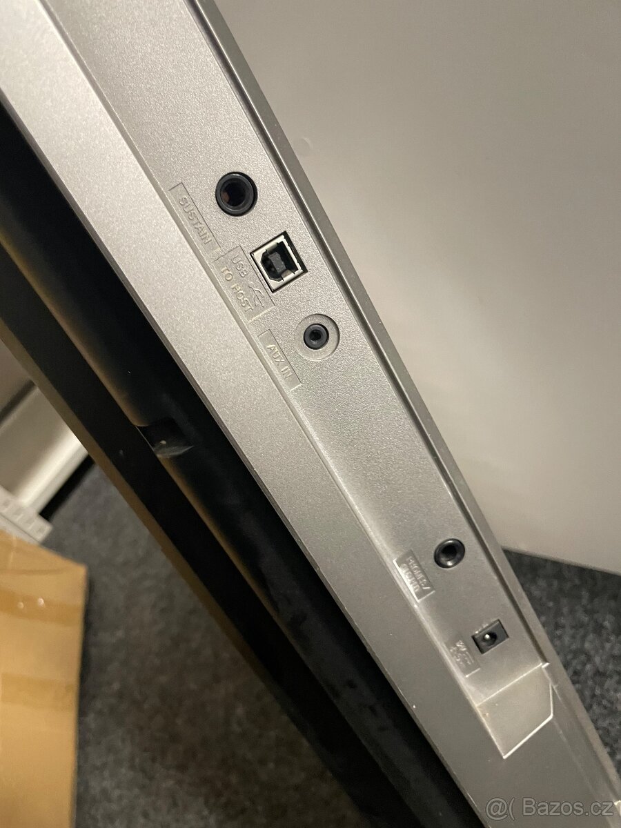 Klávesy Yamaha PSR-E353 - 8