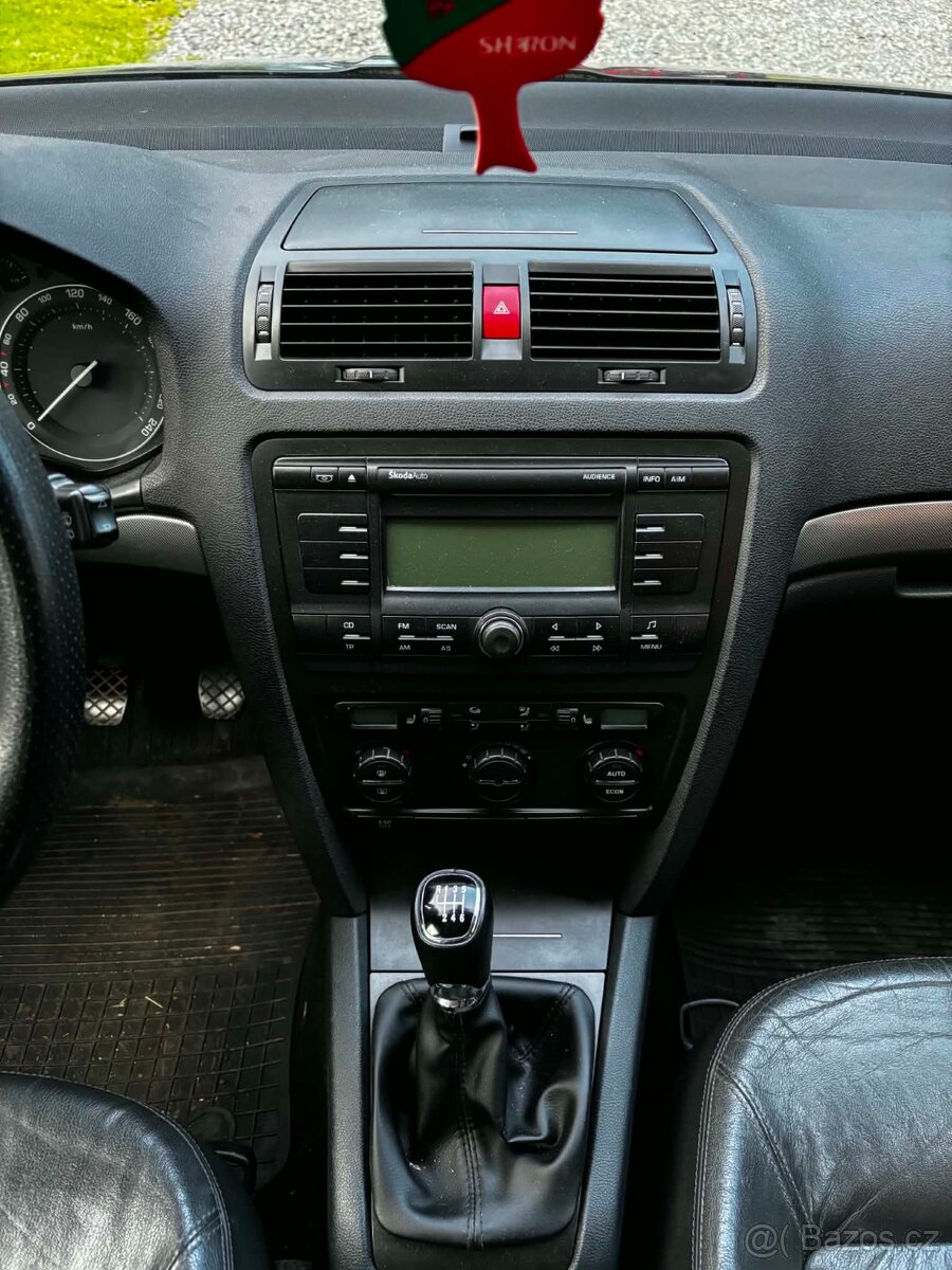 Škoda Octavia 2 2.0 TDI 103kw - 8