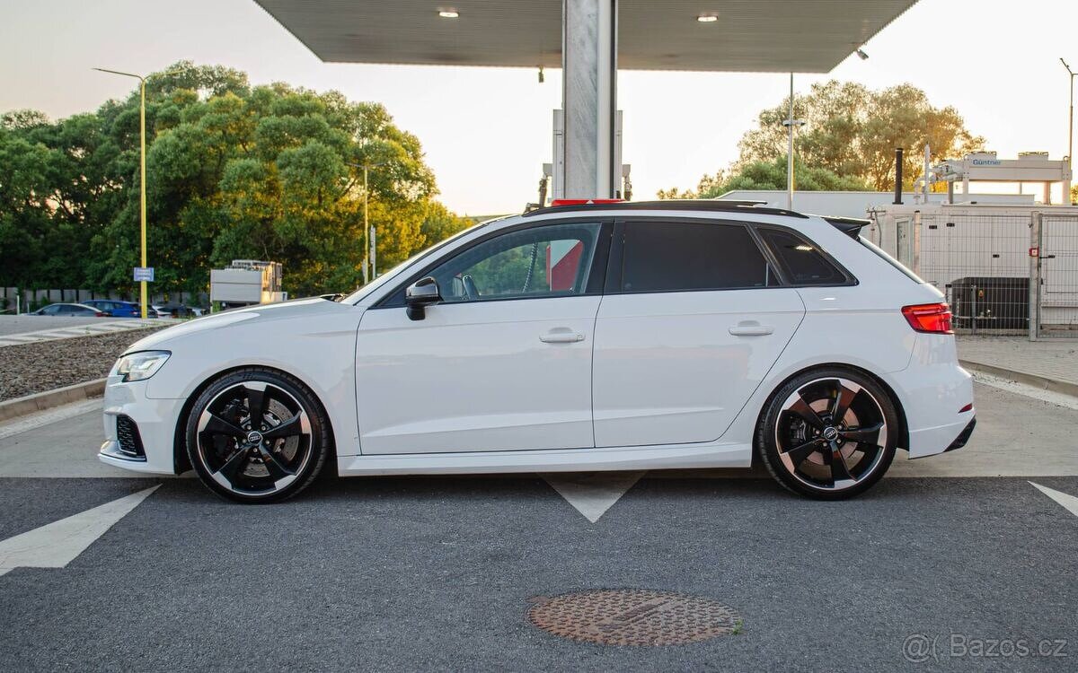 Audi RS3 2.5 TFSI Quattro - 8