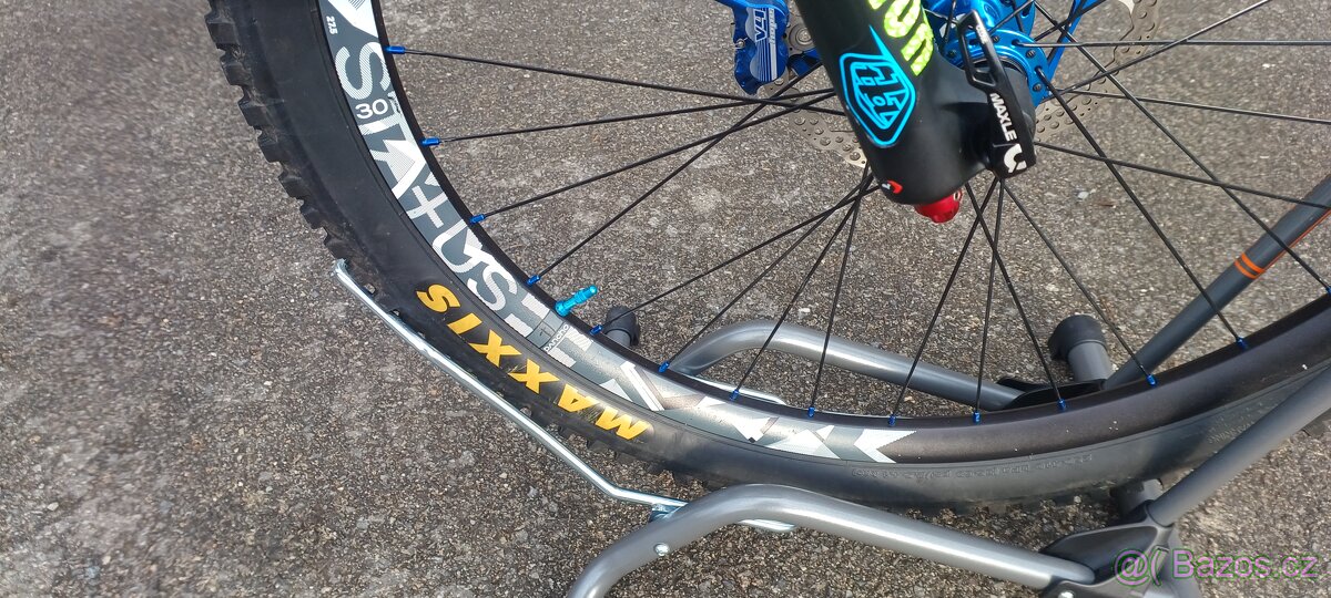 YT Capra CF vel. M 2017 - 8