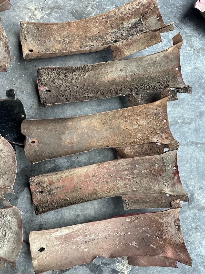 Predám zadní podblatník JAWA 250 350 - 8