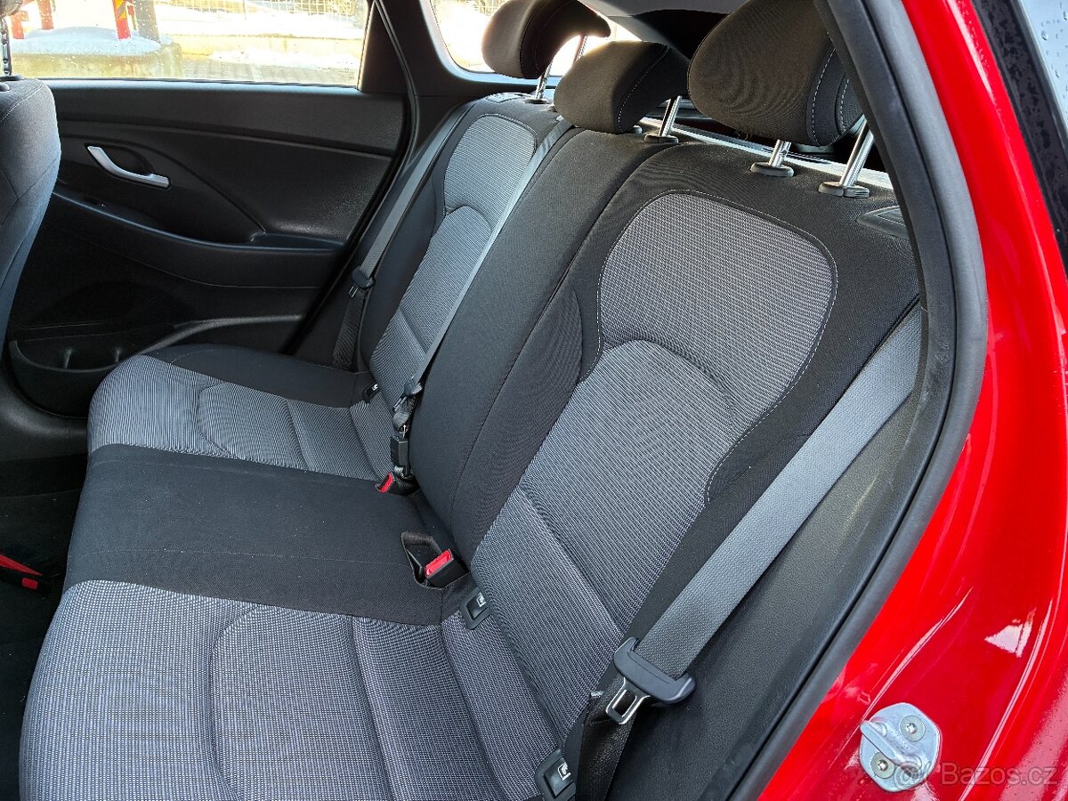 Hyundai i30 WG 1.0T-GDi 88kW COMFORT ČR SERVISKA - 8