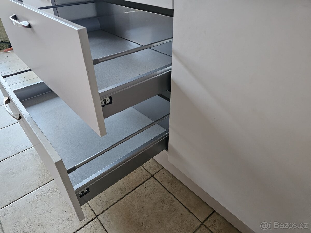 Kompletní kuchyně NOBILIA GREY MATT vč. spotřebičů - 8