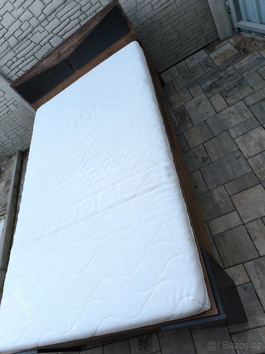 Prodám postel + Matrací 120cm x 200cm - 8