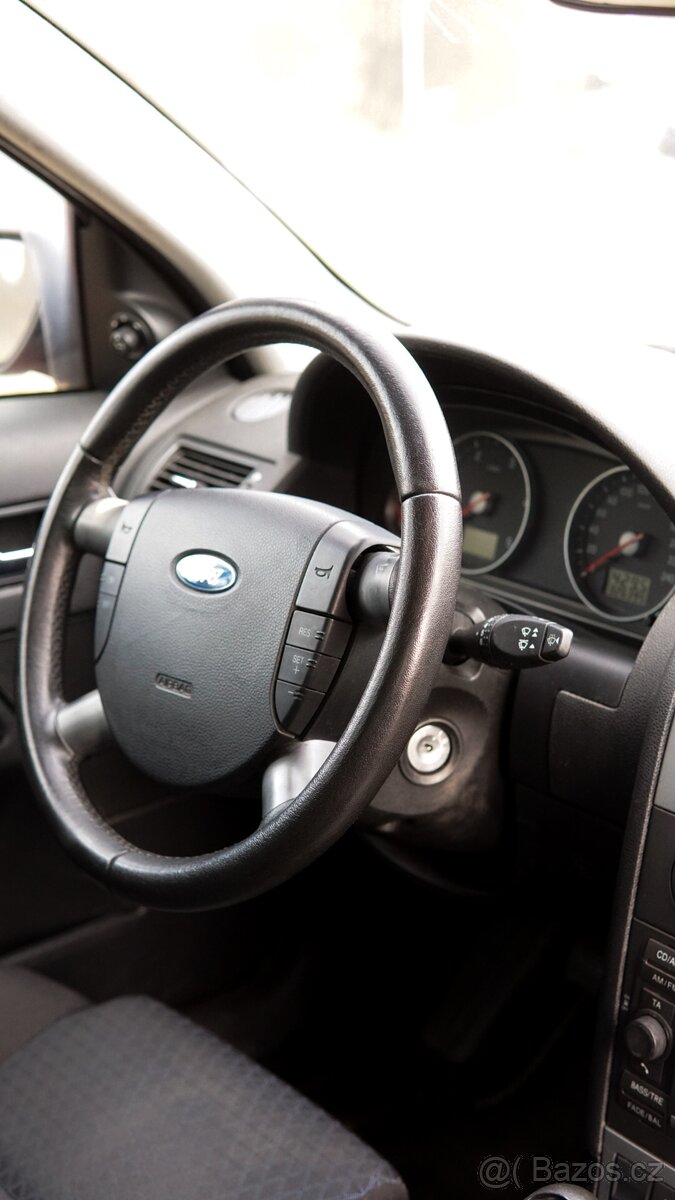 Ford Mondeo - 8