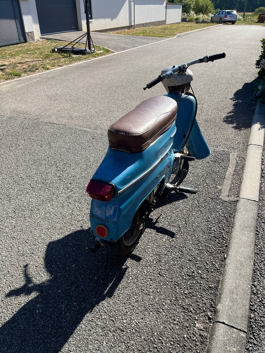 Jawa pionýr - 8