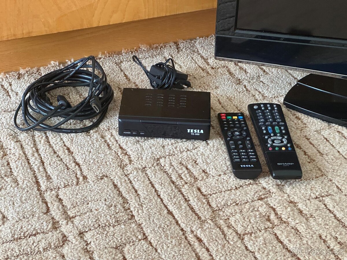 Televize SHARP + Set-top box - 8