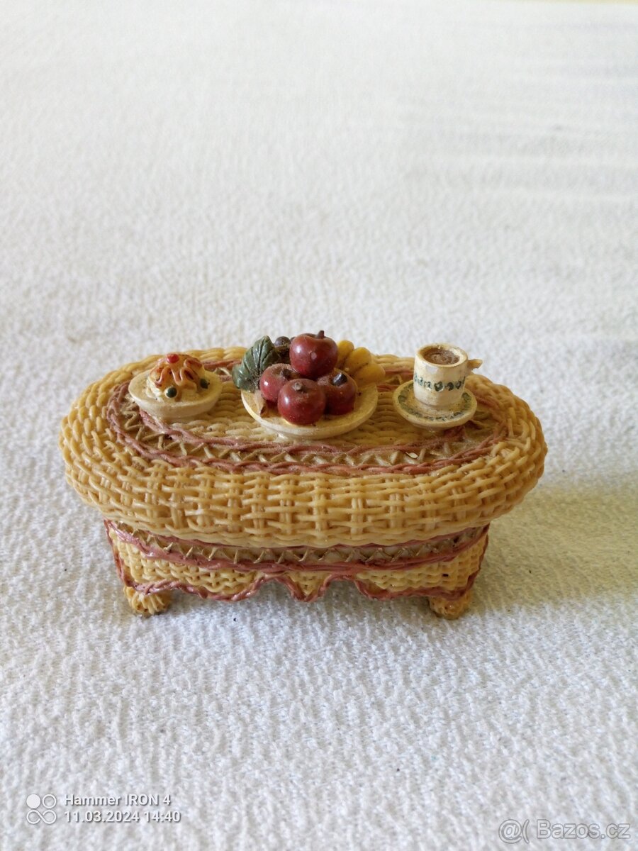 Prodám kolekci sošek - 8