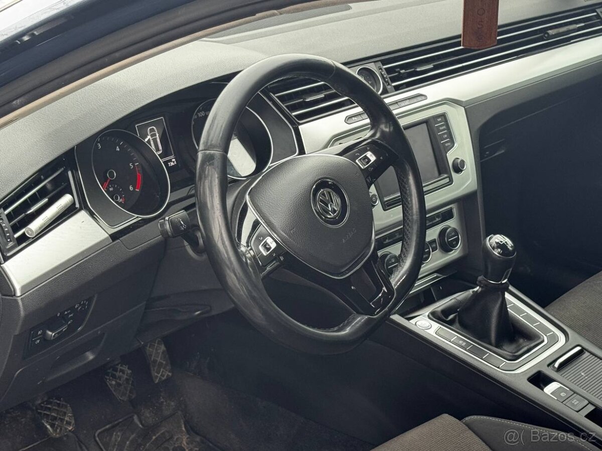 Volkswagen Passat B8 - 8