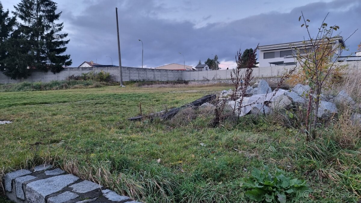 STAVEBNI POZEMEK V PÍSKU - 8