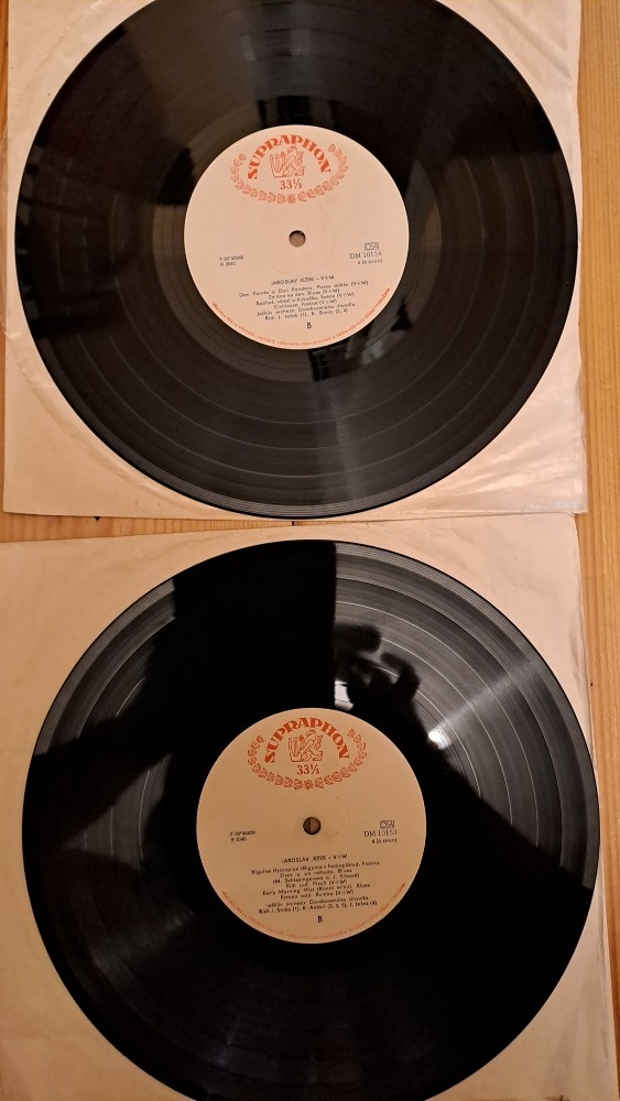 DESKY OSVOBOZENÉ DIVADLO VOSKOVEC A WERICH - 8