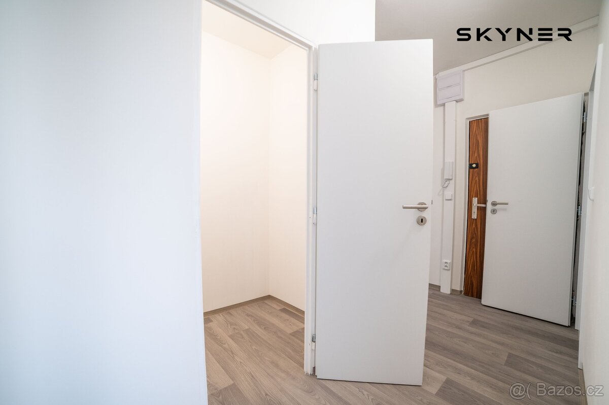 Pronájem bytu 2+1 51 m², Ústí nad Labem - Severní Terasa - 8