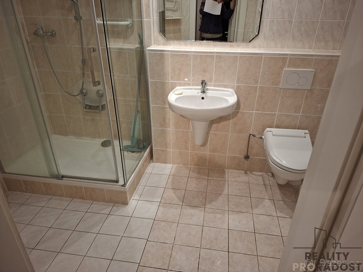 Pronájem bytu 2+kk, v osobním vlastnictví v Kladně, byt 2+k - 8