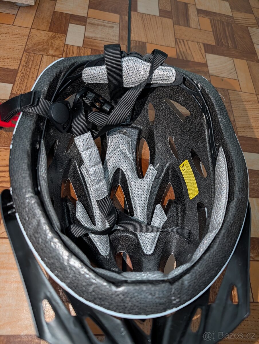 4x cyklo přilba ,kšilt brýle a zadní světlo na usb - 8