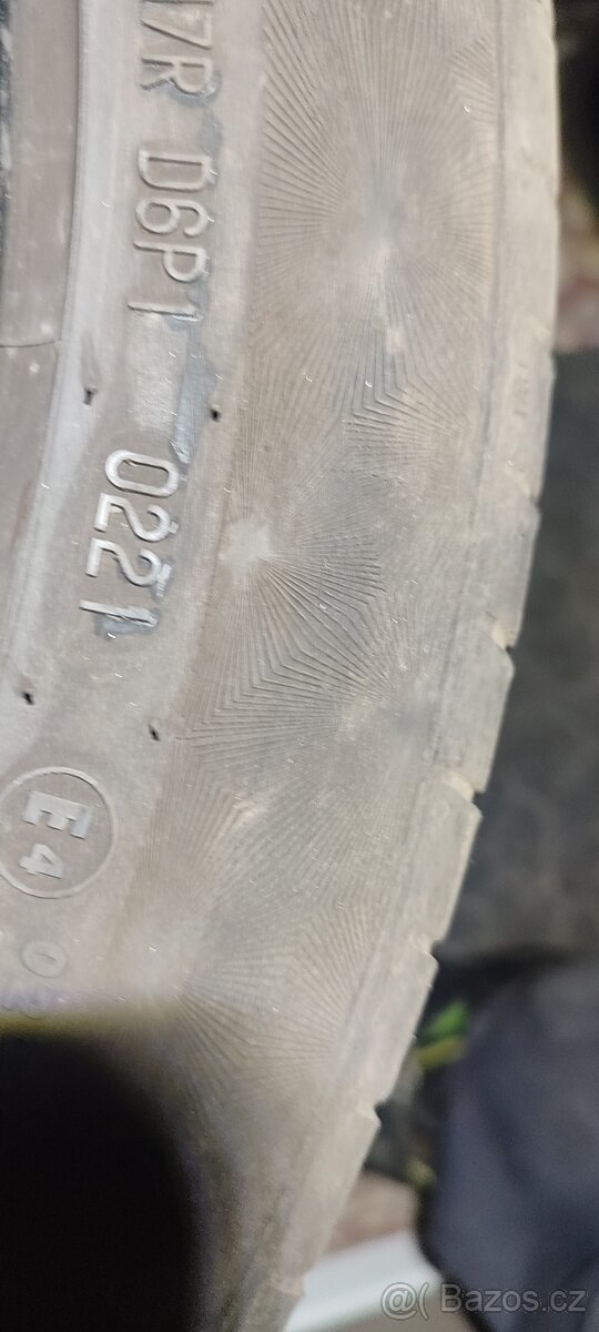 Prodám letní pneu 225/45 R17 - 8