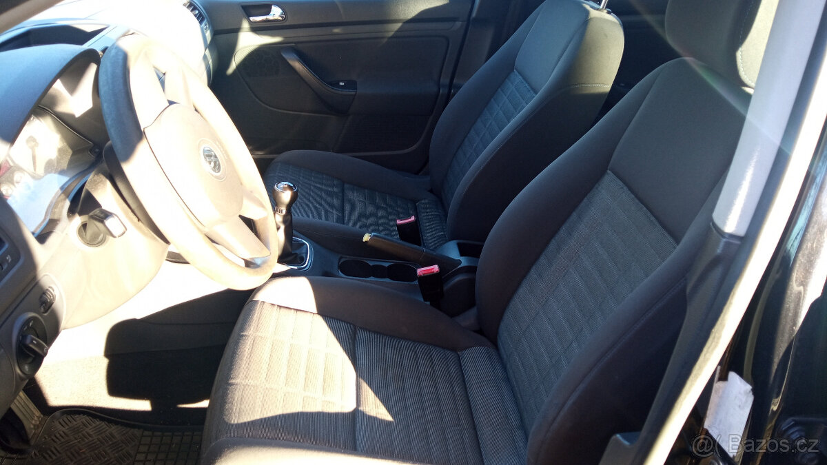 VW GOLF 1,4 / 55 kW - 8