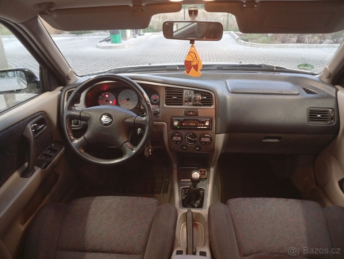Nissan Primera combi - 8